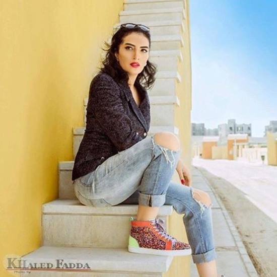 صور حورية فرغلي بإطلالة كاجوال ومكياج بسيط في جلسة تصوير جديدة تبهر محبيها برقتها