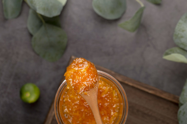 ماذا تعرف عن عسل المانوكا ولماذا يعتبر العسل الأغلى